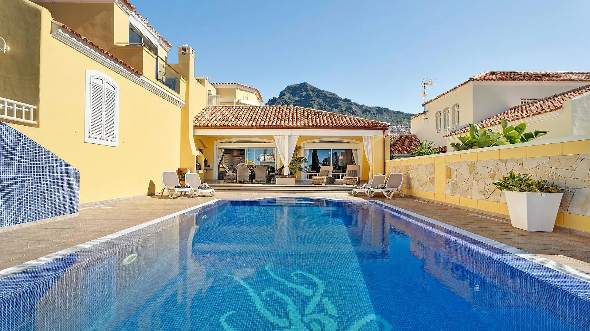 Villa Romano Costa Adeje   Costa Adeje (Tenerife)